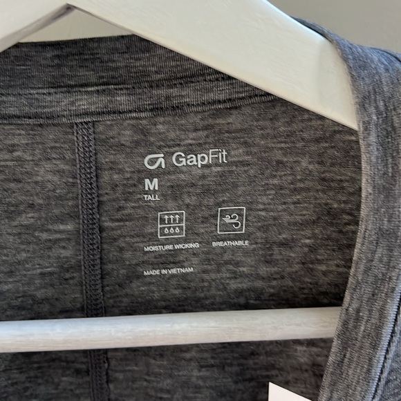 GapFit short sleeve - Picture 2 of 4